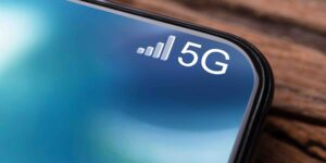 Smartphone mit 5G Anzeige